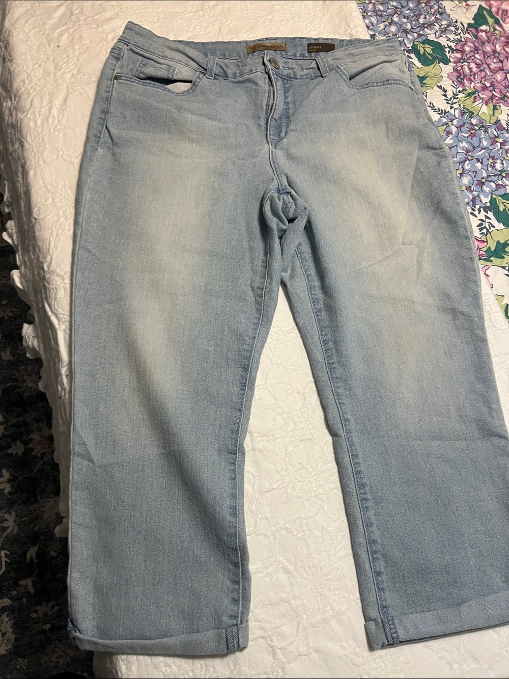American Vintage Light Blue Straight-Leg Jeans